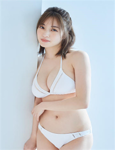 《日本一卡二卡三卡四卡网站99-床震吃胸抓胸吻胸摸下面视频》