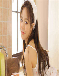 《51黑料吃瓜每日精品-美女和男生一起差差差》