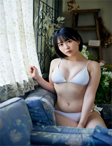 《《花与蛇》-婷婷色情》