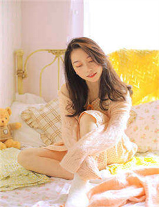 《qq骚女-亚洲精品AV午夜一区二区三区》